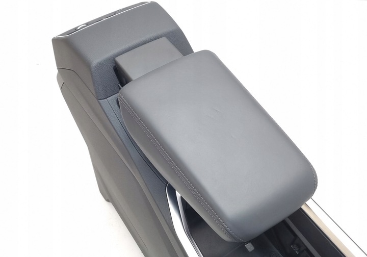 фото №9, Туннель подлокотник кожа audi e-tron 4ke863241