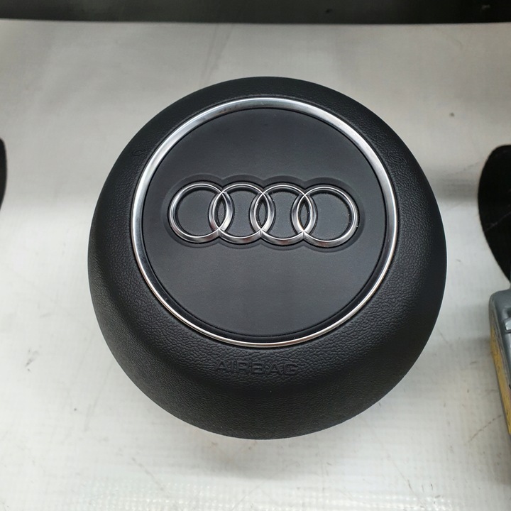 фото №6, Audi a3 8y панель org консоль подушки ремни подушка безопасности набор