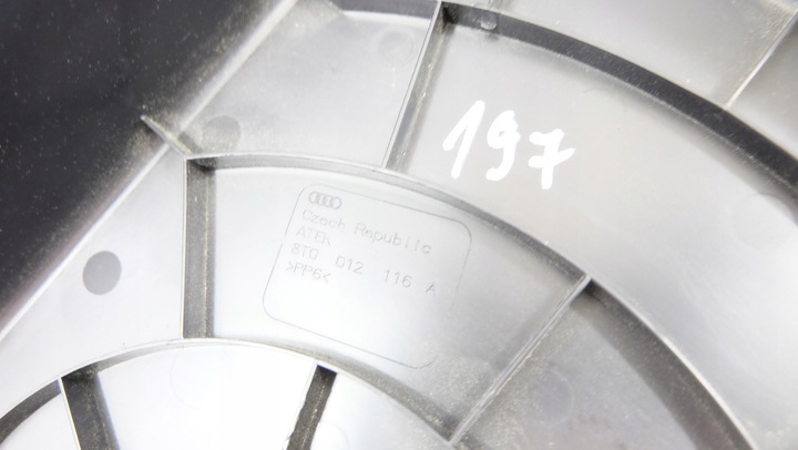 фото №6, Audi a5 s5 8t вкладка багажника 8t0012116a