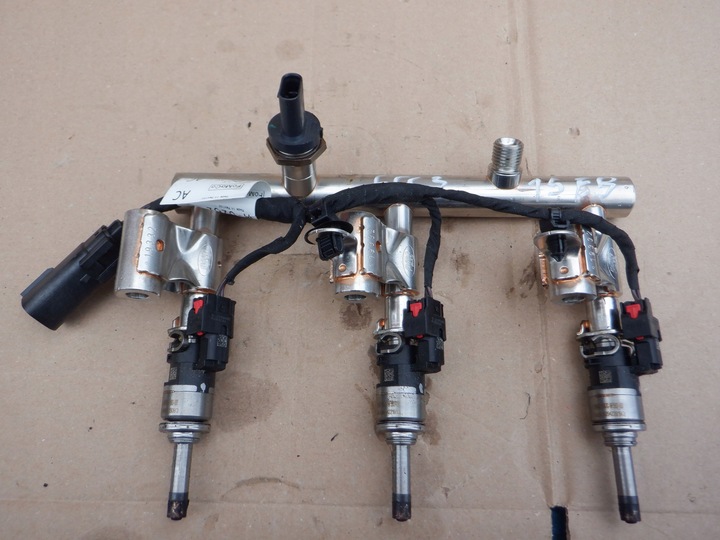 фото №1, Планка вприскувальний ford втулка стабілізатора mk4 1.5 ecoboost