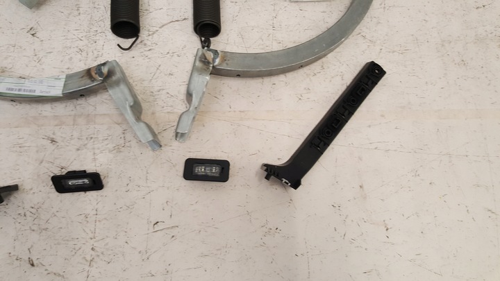 фото №7, Alfa romeo giulia петлі кришки зад 2016-2023r new