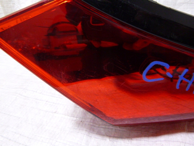 фото №9, Toyota c-hr chr лампа праві зад