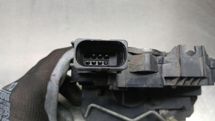 фото №7, Замок двері праві зад 13258267 6 pin opel corsa d 06-11r 1.3 cdti 75km