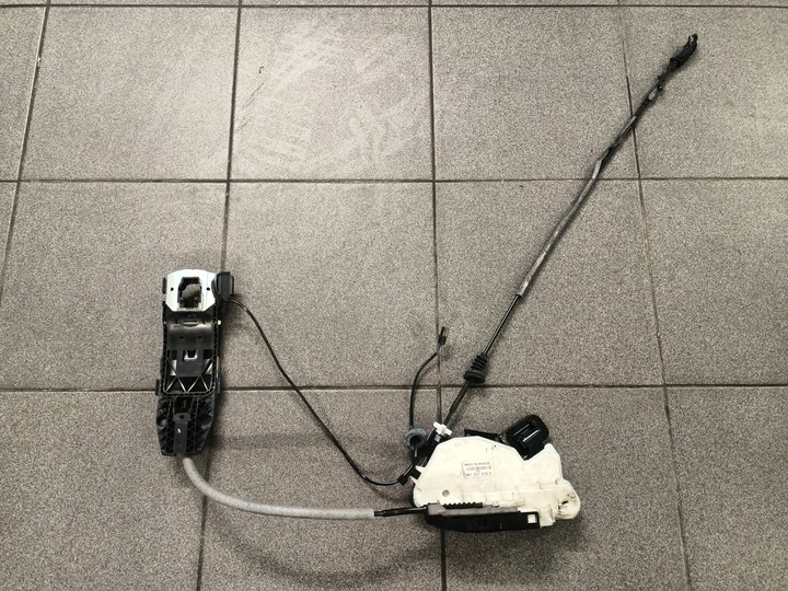 фото №1, Vw new beeatle 5c - замок вместе з ручка кассета ручка org