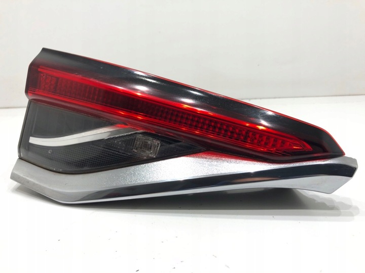 фото №2, Лампа левый зад toyota corolla e21 81590-02c21 sedan/limuzyna свет