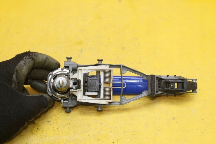 фото №6, Ручка дверь левый перед skoda roomster