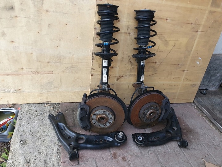 фото №1, Golf vii sportsvan 2014- важіль амортизатор поворотна опора перед ліва