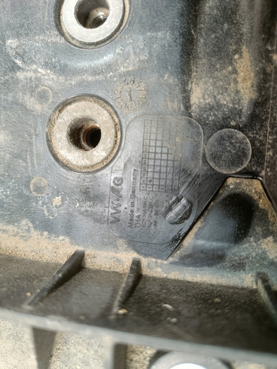 фото №10, Основание акумулятора skoda kodiaq vw tiguan seat tarraco audi 5qf915331c