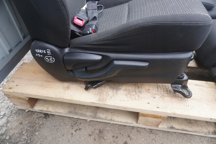 фото №7, Toyota yaris iii 2011-2014r сидіння диван interior колір fg14 trim fg14