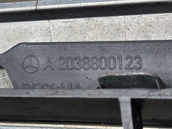 фото №6, Mercedes c-klasa w203 00-07 решётка радиатора решётка a2038800123