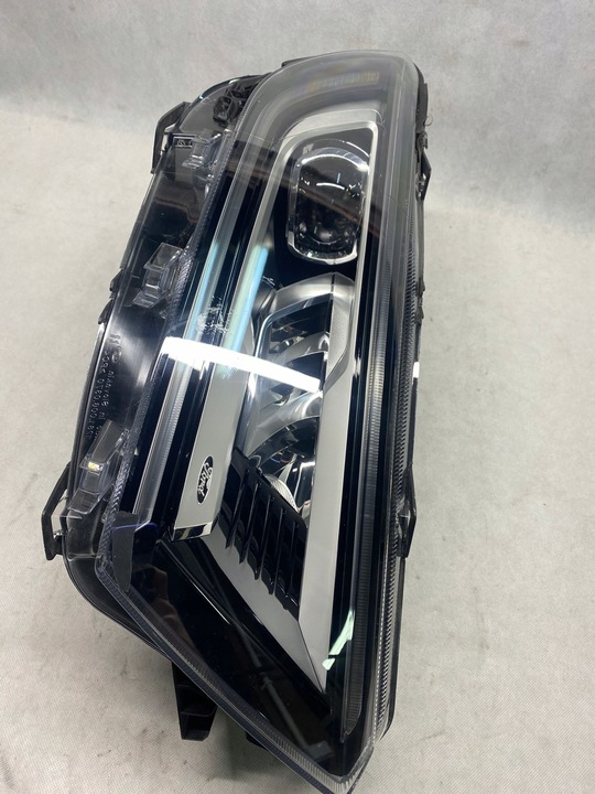 фото №6, Фара правый перед tourneo connect mk3 led