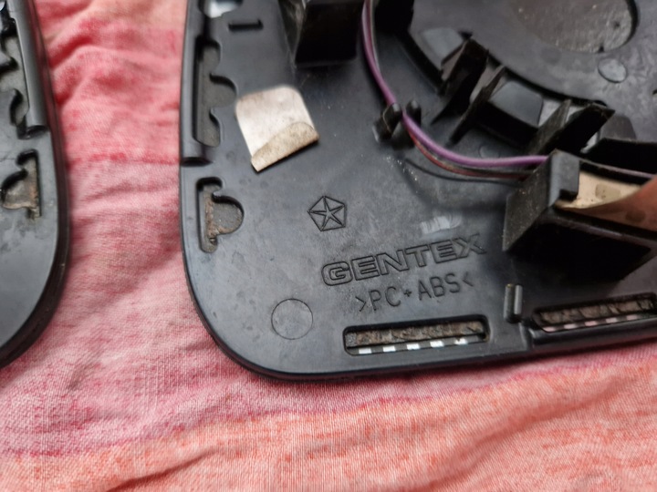 фото №6, Вкладыши зеркал jeep grand cherokee wk2 европа ассистент фотохромный комплект