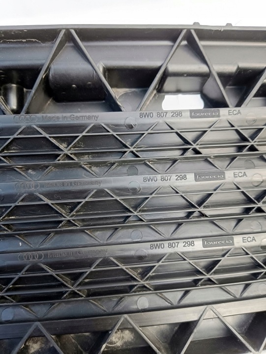 фото №8, Audi a4 b9 жалюзі кермо повітря 8w0971277