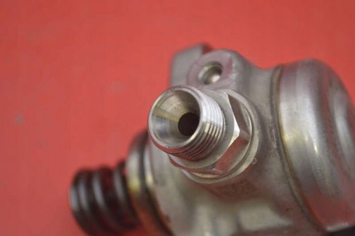 фото №9, Насос високого тиску 04e127027n skoda rapid 1.0 tsi 110 km 17-19