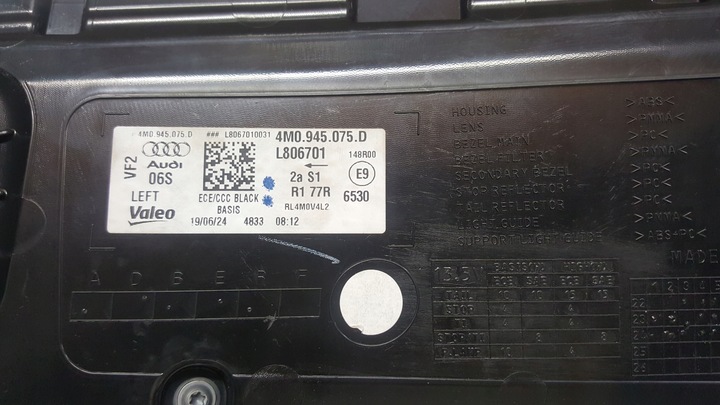 фото №10, Лампа led лівий зад audi q7 4m0945075d демонтаж