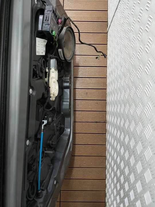 фото №9, Mercedes a-klasa w176 12-19 двері передні ліві перед колір 787 оригінал оригінальний номер