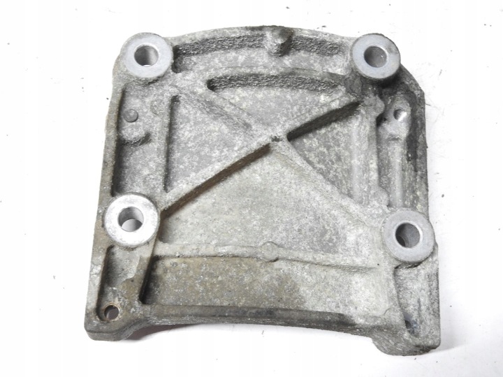 фото №9, Honda cr-v iii 06-11 2.2 кронштейн подушка двигуна