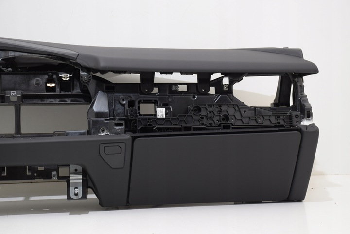 фото №10, Bmw 5 g60 g61 панель раздаточная консоль капот чёрная veganza