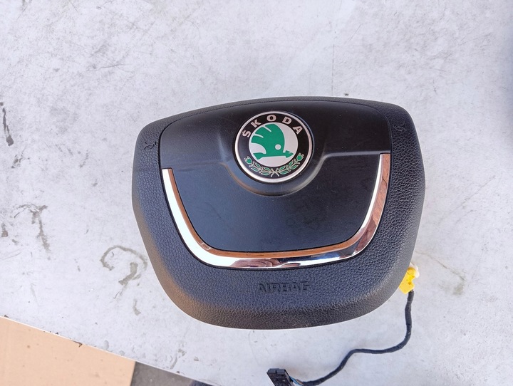 фото №1, Подушка подушка безпеки водія skoda superb 2 ii 08- 1z0880201ak