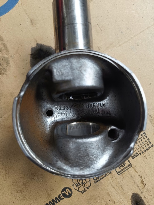 фото №5, Bmw e60 e61 поршень mahle 84l93 шатун 564 двигуна m57 2.5d 177km 256d2