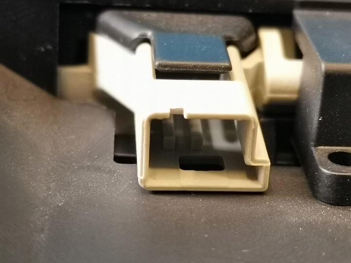 фото №10, Bmw 5 er g31 touring 2018 r 520d 140kw лампа потолок led sos передняя