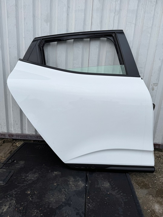 фото №1, Renault clio v дверь правые зад задние комплектные ov369