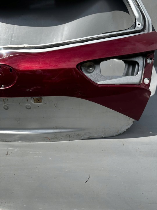 фото №11, Toyota yaris iii 3 рестайлінг 17- кришка задня накладка