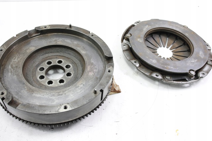 фото №3, Isuzu rodeo d-max 3.0 td колесо маховики wieniec 4jh1 ditd