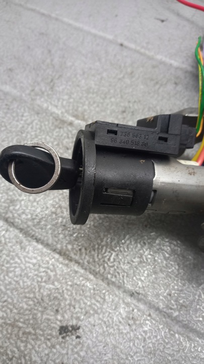 фото №4, Колонка рулевая citroen xsara picasso 01r 1.8b