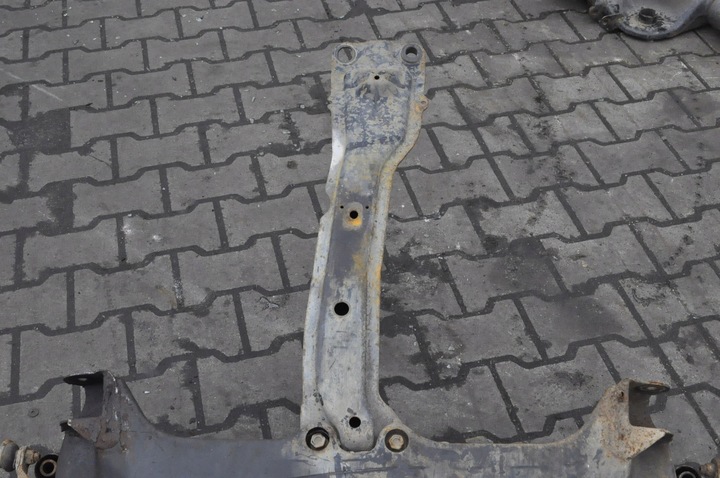 фото №6, Nissan x-trail i t30 підрамник підвішування кронштейн перед