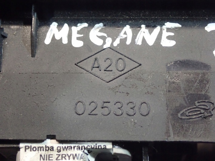 фото №10, Renault megane ii 02-06 перемикач блокування скло 8200160603 0150880