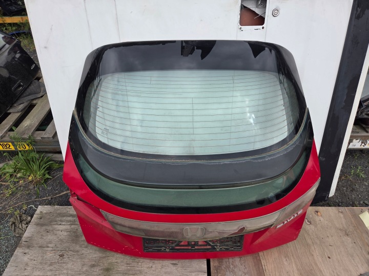 фото №11, Honda civic viii кришка багажника червона