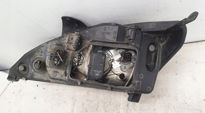 фото №9, Ford focus mk1 рестайлинг лампа перед правая европа org