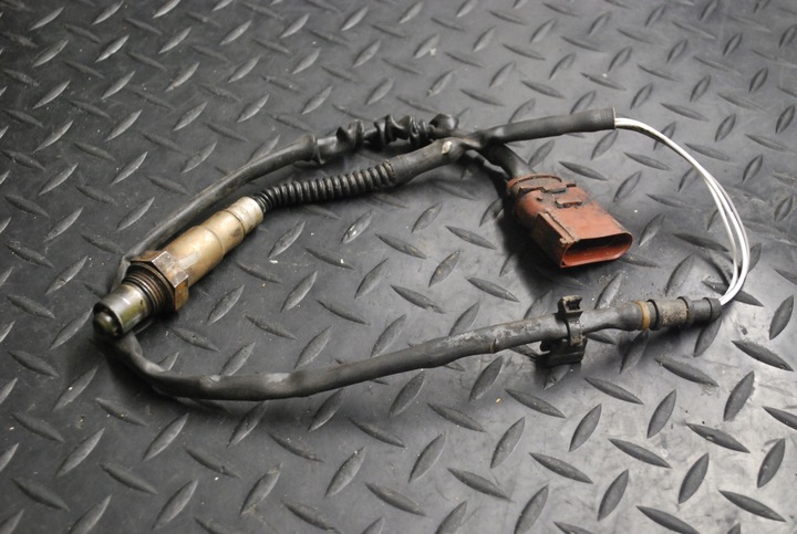 фото №1, Лямбда-зонд audi a8 d3 4.2 077906265ad