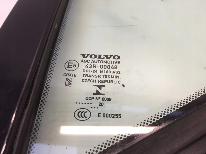 фото №2, Volvo xc40 2020 стекло дверь левый зад треугольник малый