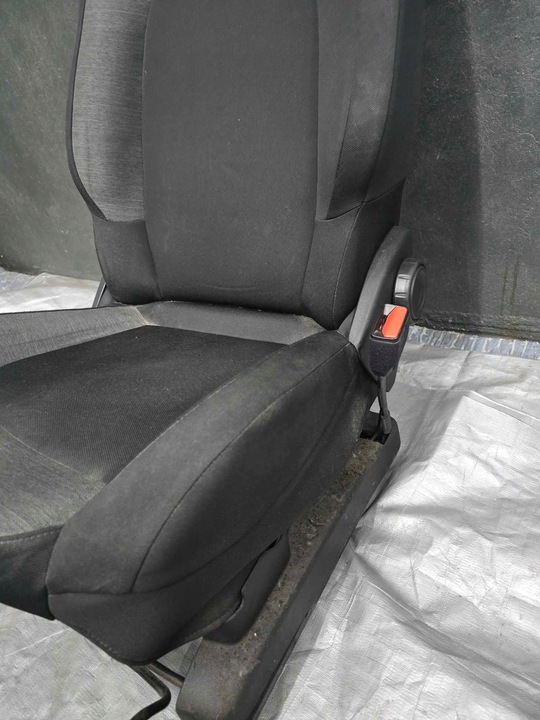 фото №6, Сиденье правые пассажира citroen c4 picasso ii подушка безопасности