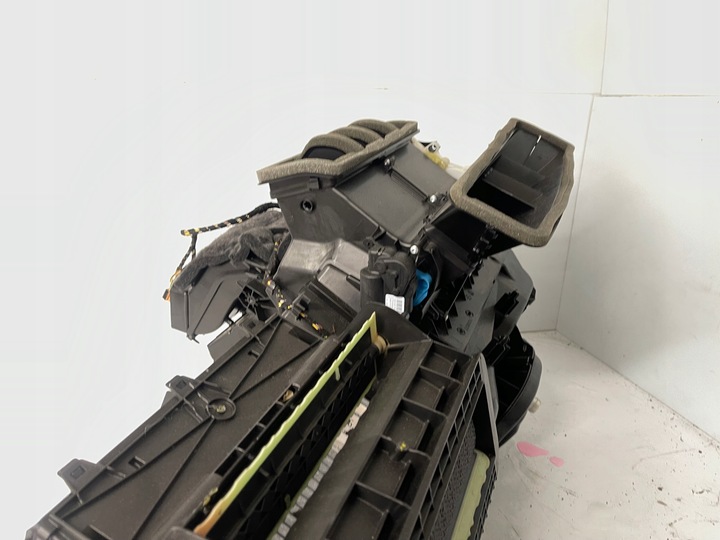 фото №10, Комплектная отопитель vw golf vii audi a3 8v 5q1820005al европа