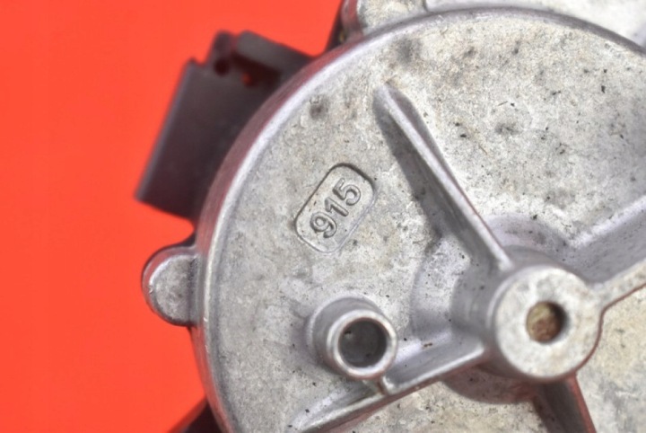 фото №10, Моторчик дворники зад 8a61-a17k441-aa ford fiesta mk7 5d hb 08-17