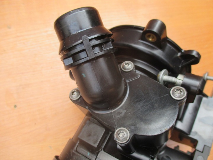 фото №7, Vw audi seat skoda 1.8 2.0 tfsi штуцер коліно корпуси термостата