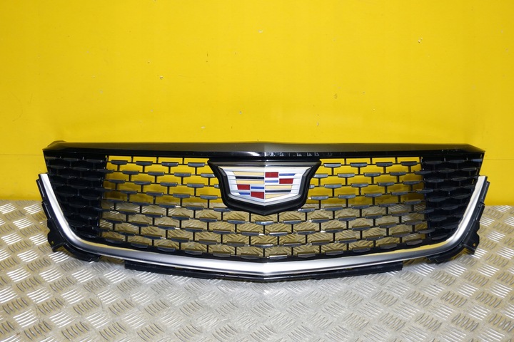 фото №1, Cadillac ct4 2020 - 2023 решітка перед решітка радіатора хром емблема 84963666