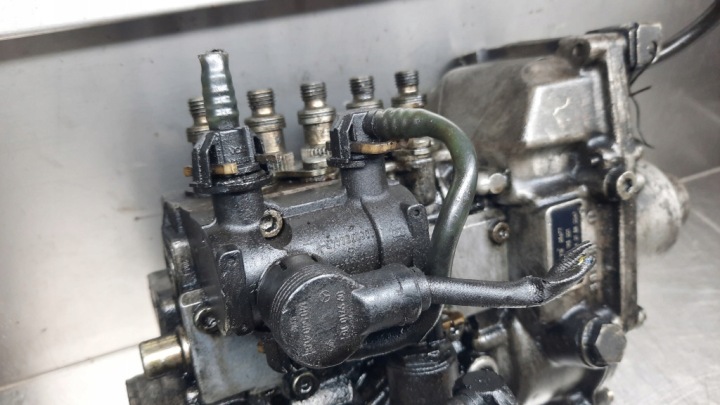 фото №8, Насос топливная рейка 0400195001 6050700401 mercedes w210 2.5d