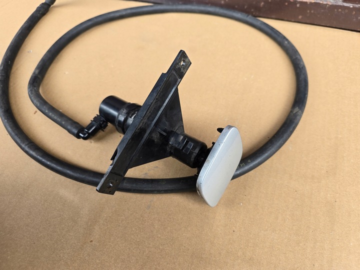 фото №1, Vw touran 1 03-06 распылитель фара левый заглушка оригинал 1t0955978