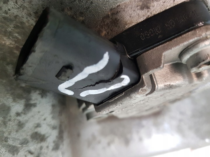 фото №10, Поддон масляная масла 070103603k vw transporter t5 2.5 tdi