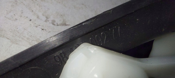 фото №7, Peugeot 3008 ii заглушка треугольник маскировочная накладка дверь