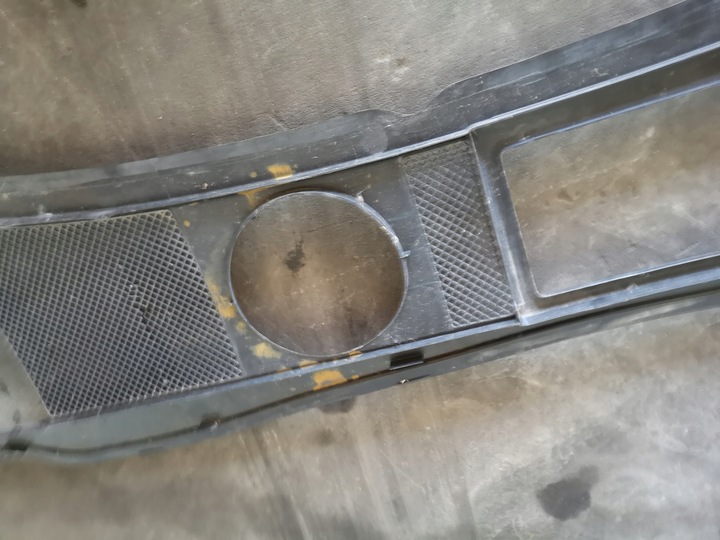 фото №6, Панель під лобовим склом audi a6 c5 eu 4b1819417c