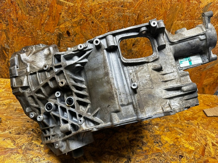 фото №7, Корпус коробки кпп / коробка передач audi porsche 8hp95ax 1104435049