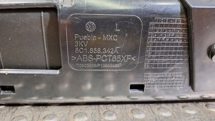 фото №5, Бардачок панели консоли dekor карбон 5c1858342a new beetle ii 5c