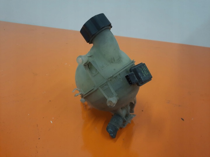 фото №5, Citroen c2 1.4 hdi 03-08 бачок расширительный 9639562680