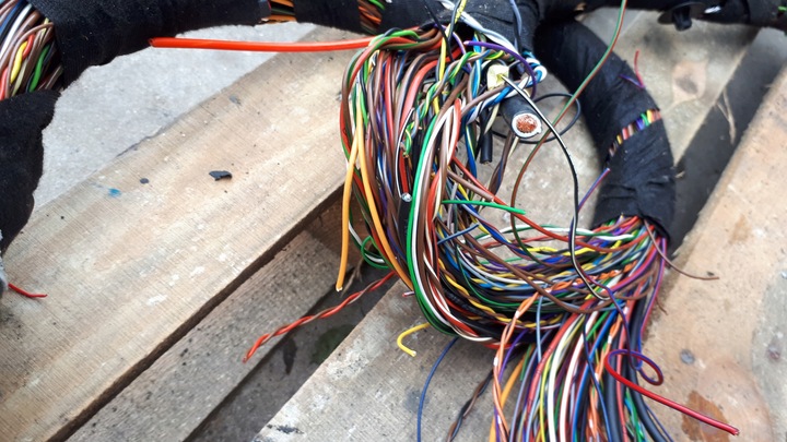 фото №16, S7 4g a7 жгут установка усилителя bose a6 c7