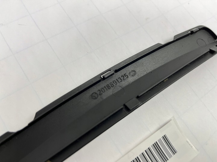 фото №7, Заглушка капота кришки двигуна mercedes w201 190 2018891325